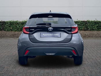 Used Toyota Yaris 2021 for sale - 79822252: Photo