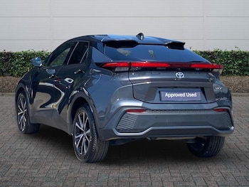 Used Toyota C-HR 2025 for sale - 79203408: Photo
