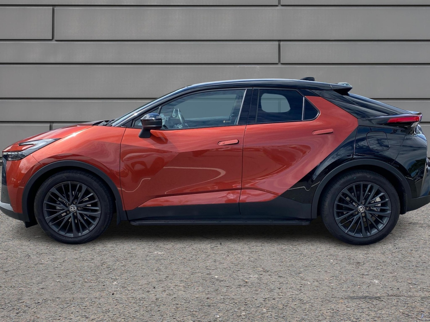 Used Toyota C-HR 2025 for sale - 76111142: Photo 17