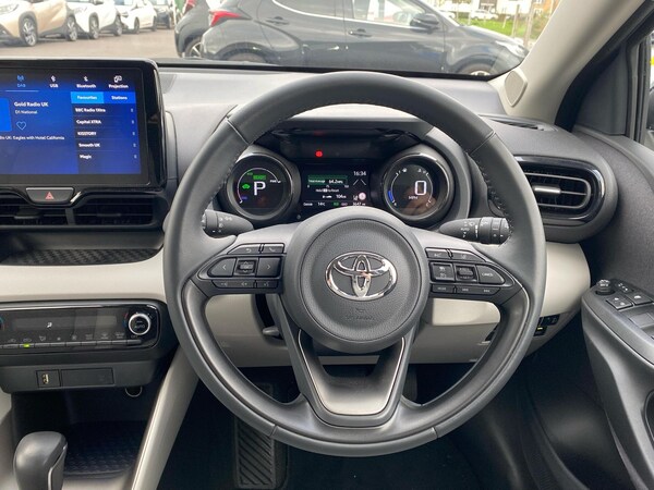 Used Toyota Yaris 2023 for sale - 76110997: Photo 6