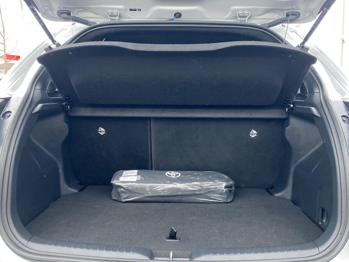 Used Toyota Yaris 2024 for sale - 77013385: Photo 10