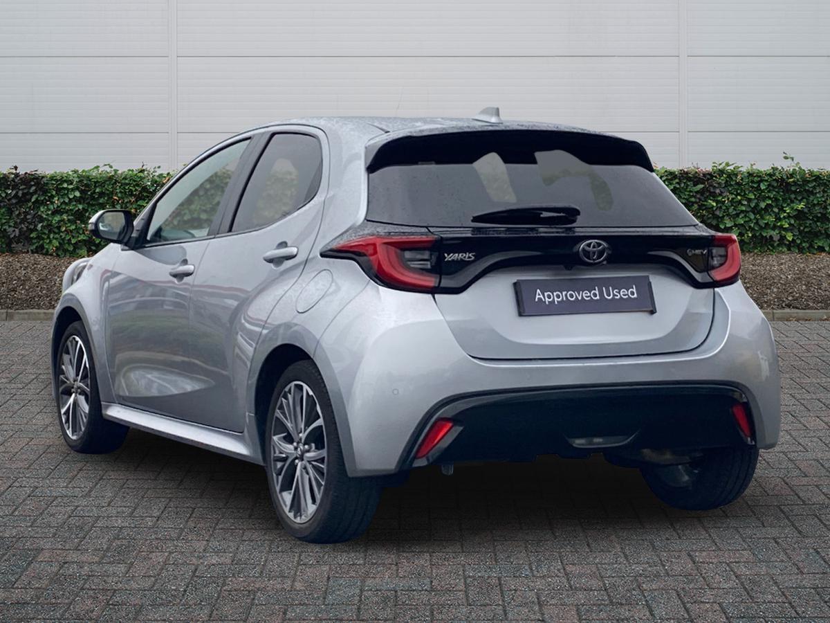 Used Toyota Yaris 2024 for sale - 77013385: Photo 2