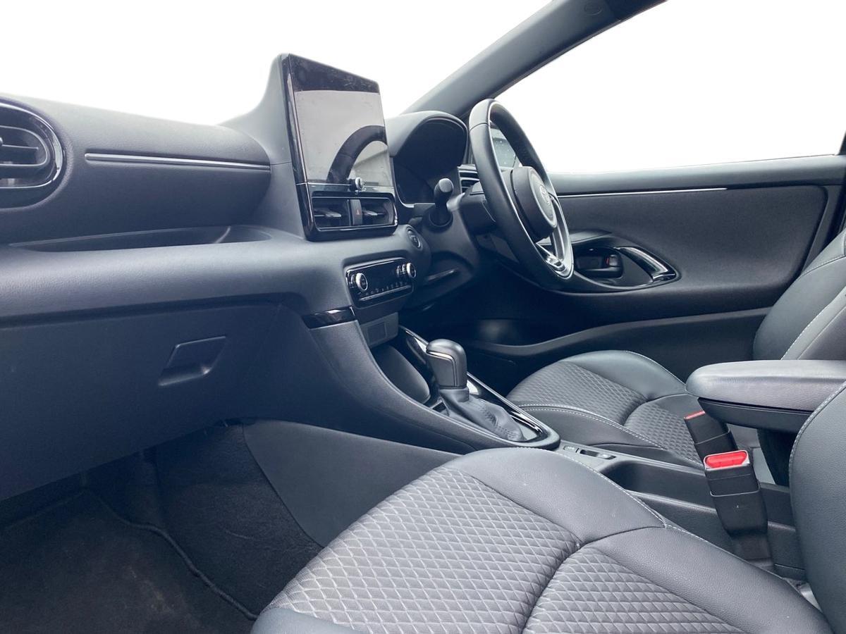 Used Toyota Yaris 2024 for sale - 77013385: Photo 7