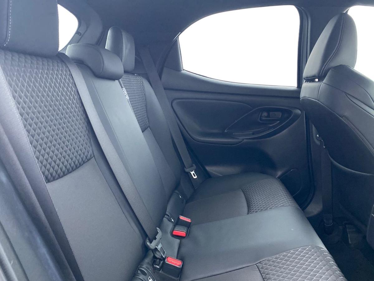 Used Toyota Yaris 2024 for sale - 77013385: Photo 9