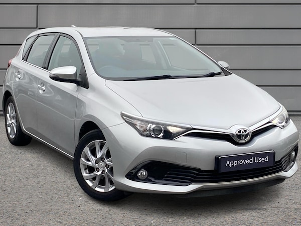 Used Toyota Auris 2015 for sale - 76261188: Photo 1