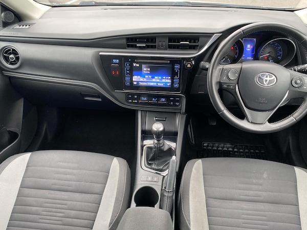 Used Toyota Auris 2015 for sale - 76261188: Photo 5