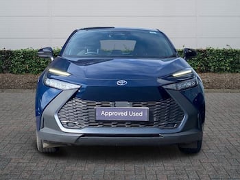 Used Toyota C-HR 2025 for sale - 79670990: Photo