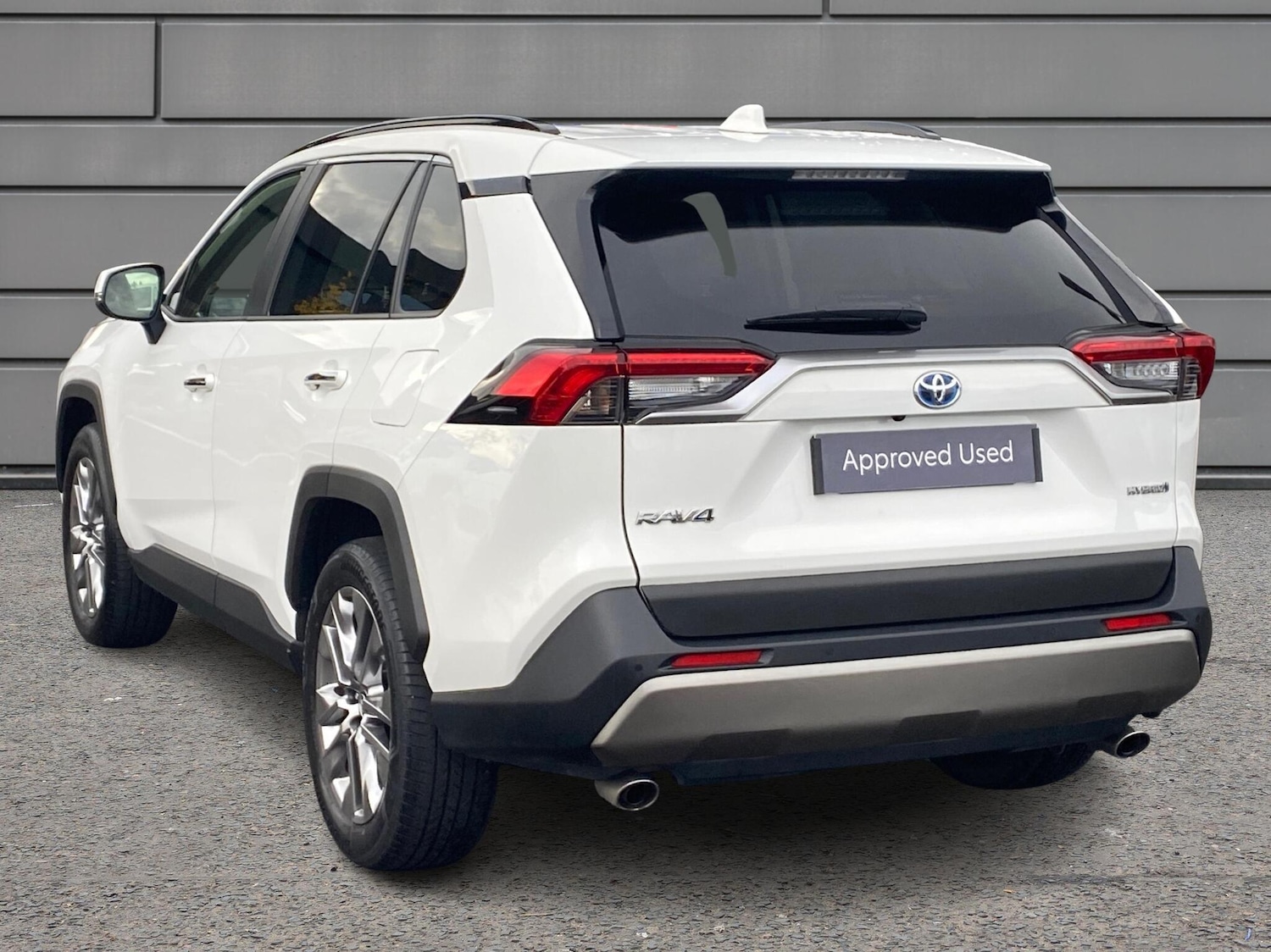 Used Toyota RAV4 2022 for sale - 76716752: Photo 4