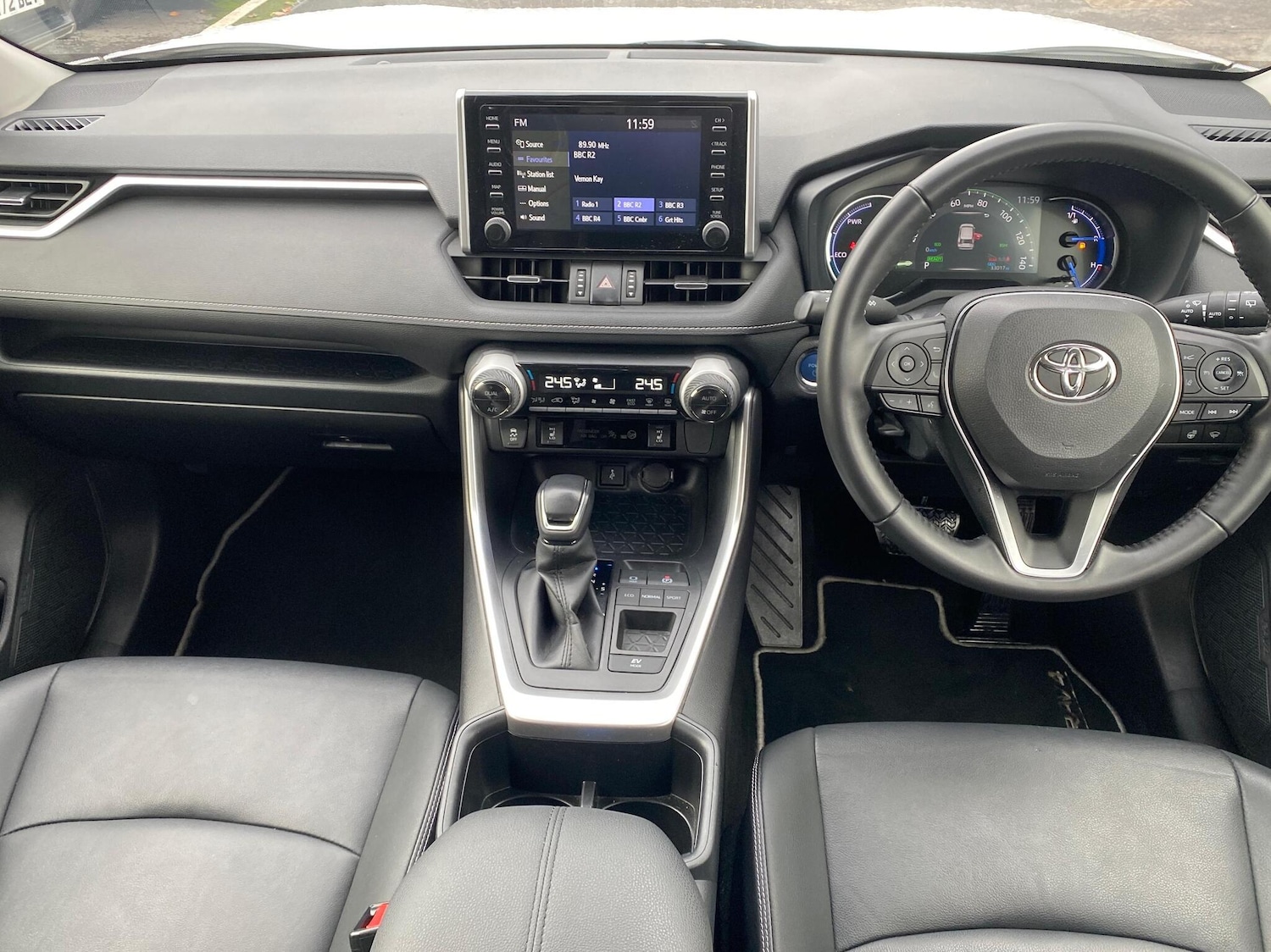 Used Toyota RAV4 2022 for sale - 76716752: Photo 5