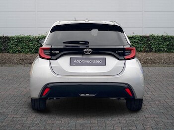 Used Toyota Yaris 2024 for sale - 77231612: Photo