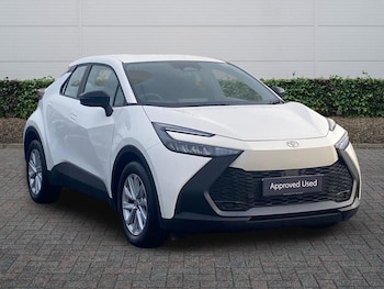 Used Toyota C-HR 2025 for sale - 76671020: Photo