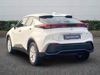 Used Toyota C-HR 2025 for sale - 76671020: Photo