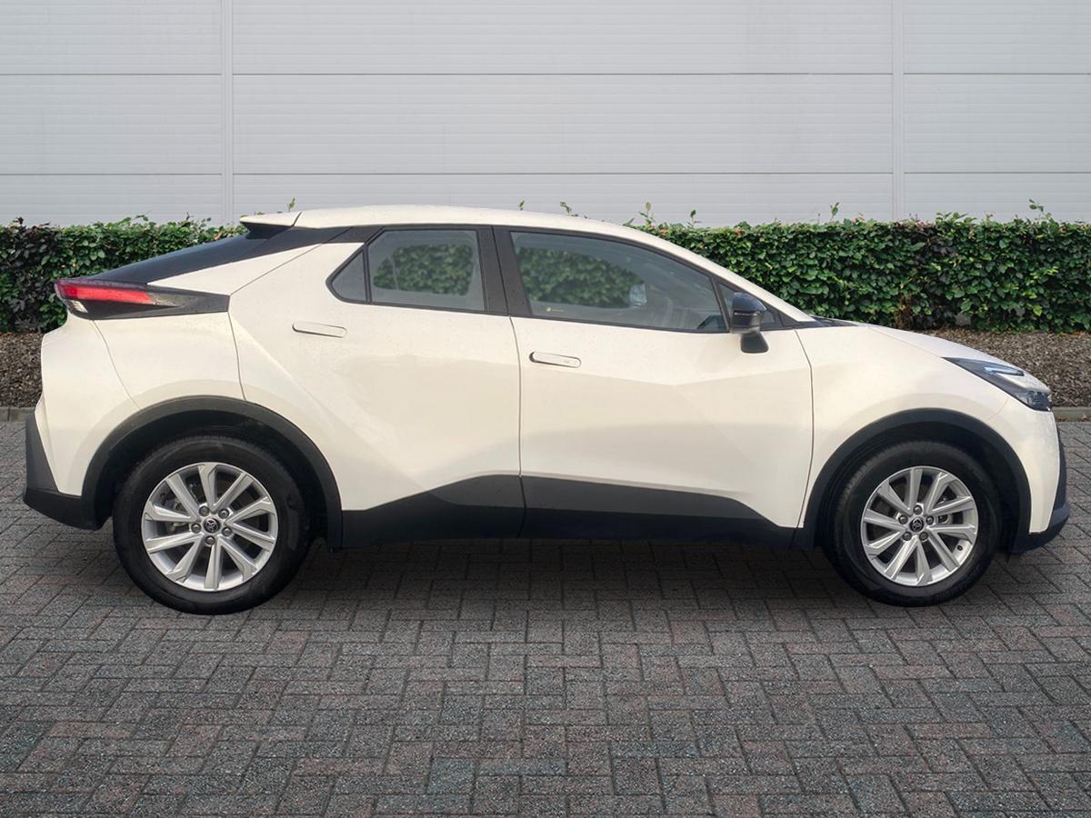 Used Toyota C-HR 2025 for sale - 76671020: Photo 5