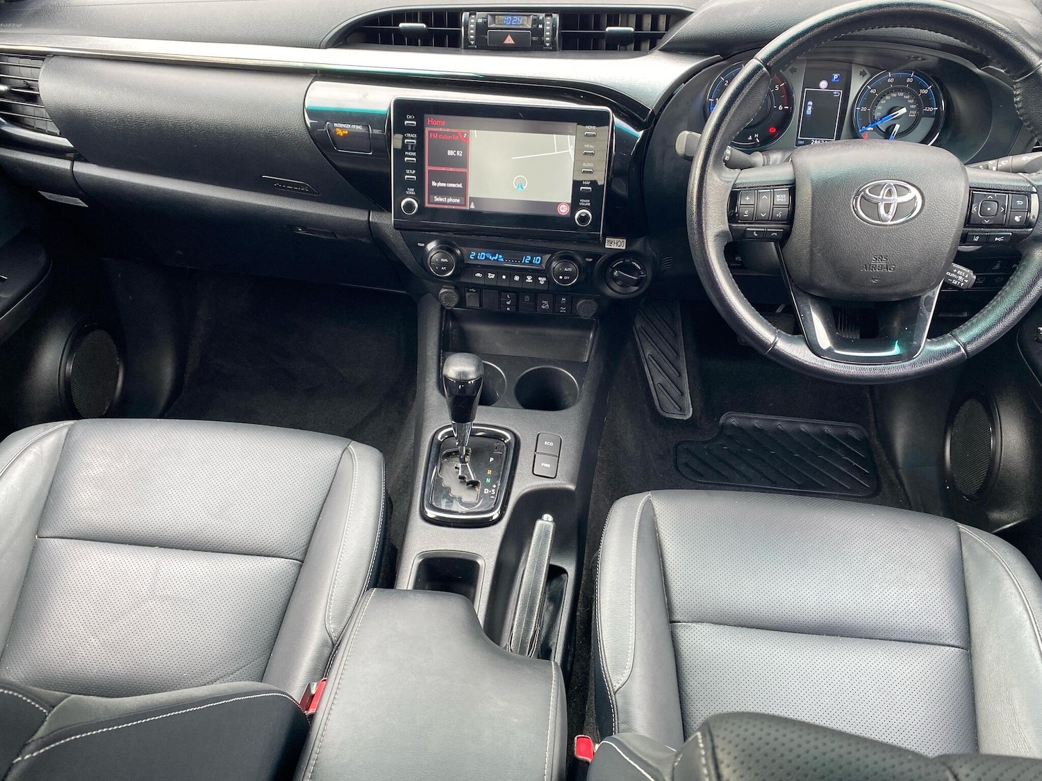 Used Toyota Hilux 2024 for sale - 76296939: Photo 5