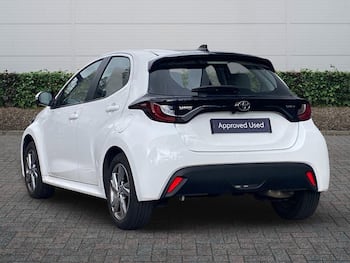 Used Toyota Yaris 2025 for sale - 79795514: Photo