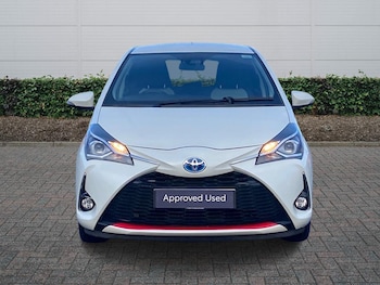 Used Toyota Yaris 2018 for sale - 77307109: Photo
