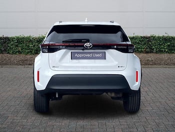 Used Toyota Yaris 2024 for sale - 79688860: Photo