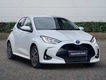 Used Toyota Yaris 2024 for sale - 79782014: Photo
