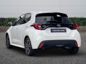 Used Toyota Yaris 2024 for sale - 79782014: Photo