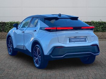 Used Toyota C-HR 2024 for sale - 77177120: Photo