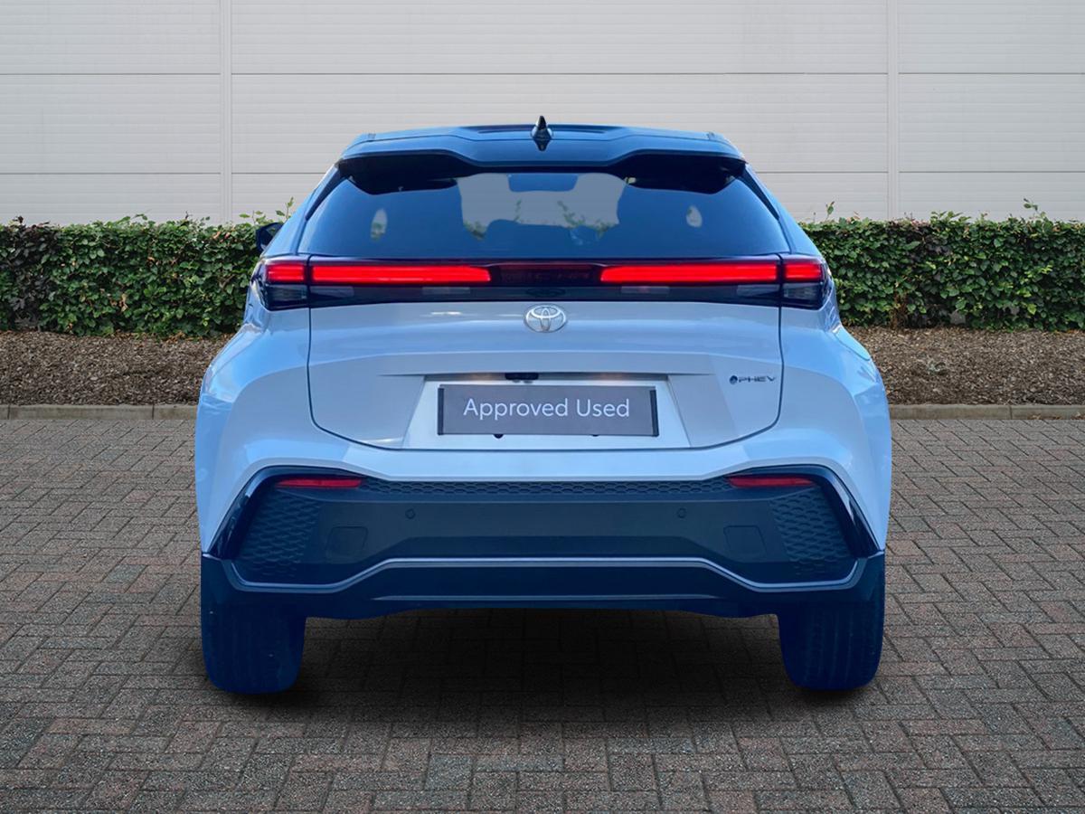 Used Toyota C-HR 2024 for sale - 77177120: Photo 4