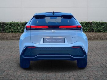 Used Toyota C-HR 2024 for sale - 77177120: Photo