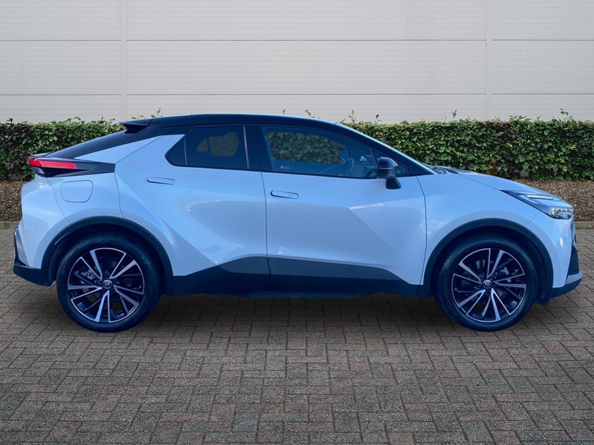 Used Toyota C-HR 2024 for sale - 77177120: Photo 5