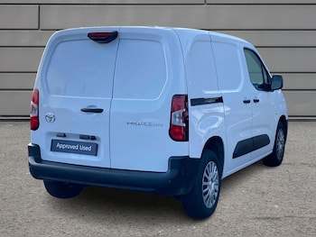 Used Toyota ProAce 2025 for sale - 76202335: Photo