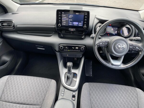 Used Toyota Yaris 2023 for sale - 76111430: Photo 5