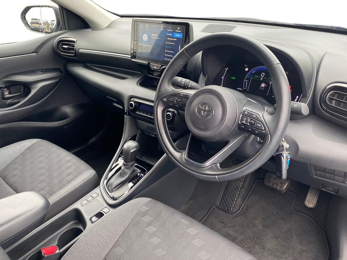 Used Toyota Yaris 2024 for sale - 77388543: Photo 12