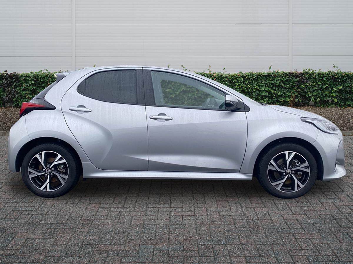 Used Toyota Yaris 2024 for sale - 77388543: Photo 5