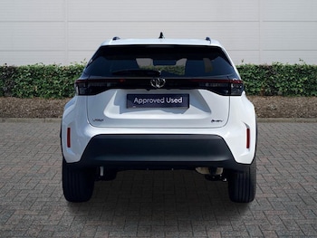 Used Toyota Yaris 2026 for sale - 79498036: Photo