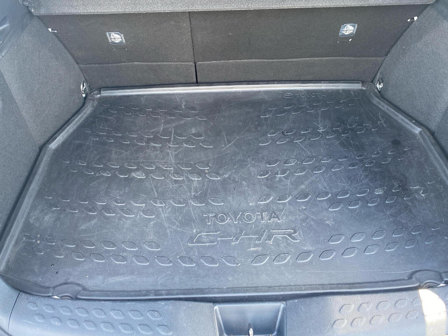 Used Toyota C-HR 2021 for sale - 76110921: Photo 14