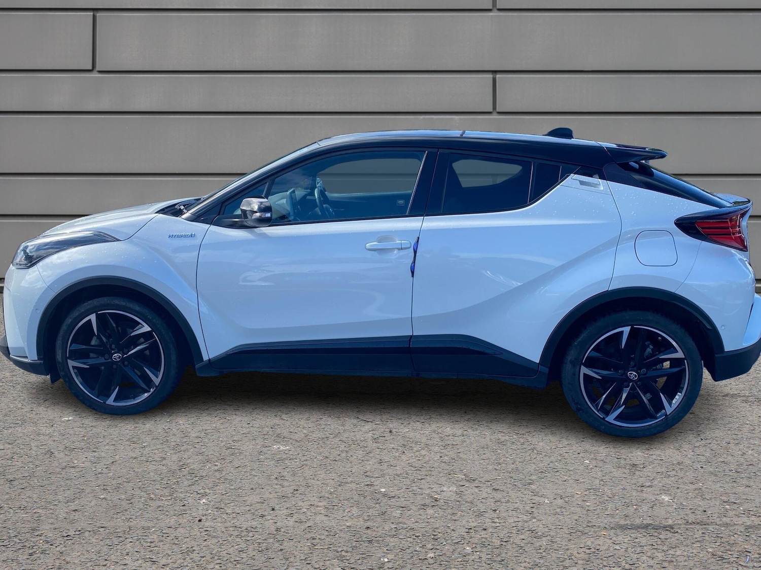 Used Toyota C-HR 2021 for sale - 76110921: Photo 17