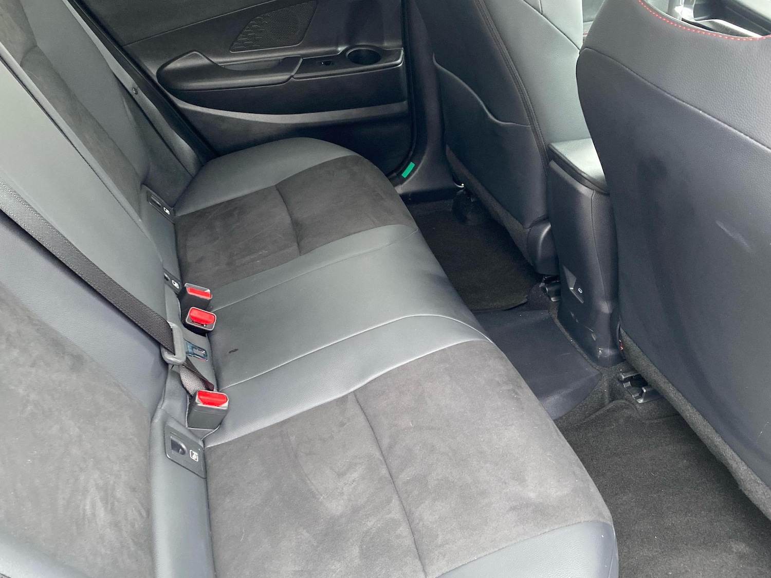 Used Toyota C-HR 2024 for sale - 76730617: Photo 13