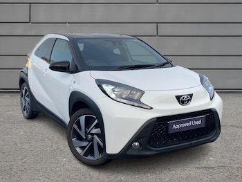 2024 (73) - 1.0 VVT-i Edge 5dr Auto