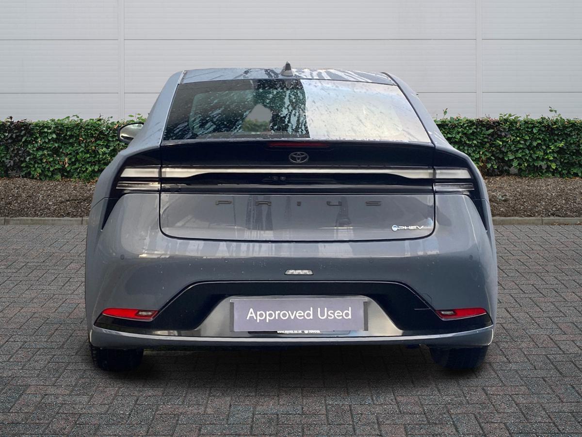 Used Toyota Prius 2024 for sale - 76671006: Photo 4