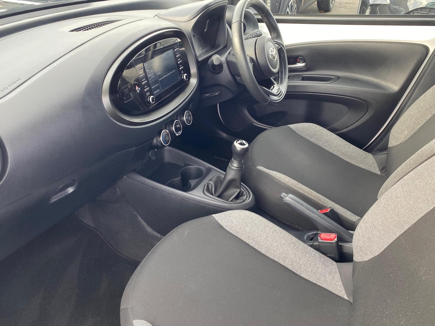 Used Toyota Aygo X 2022 for sale - 76338471: Photo 10