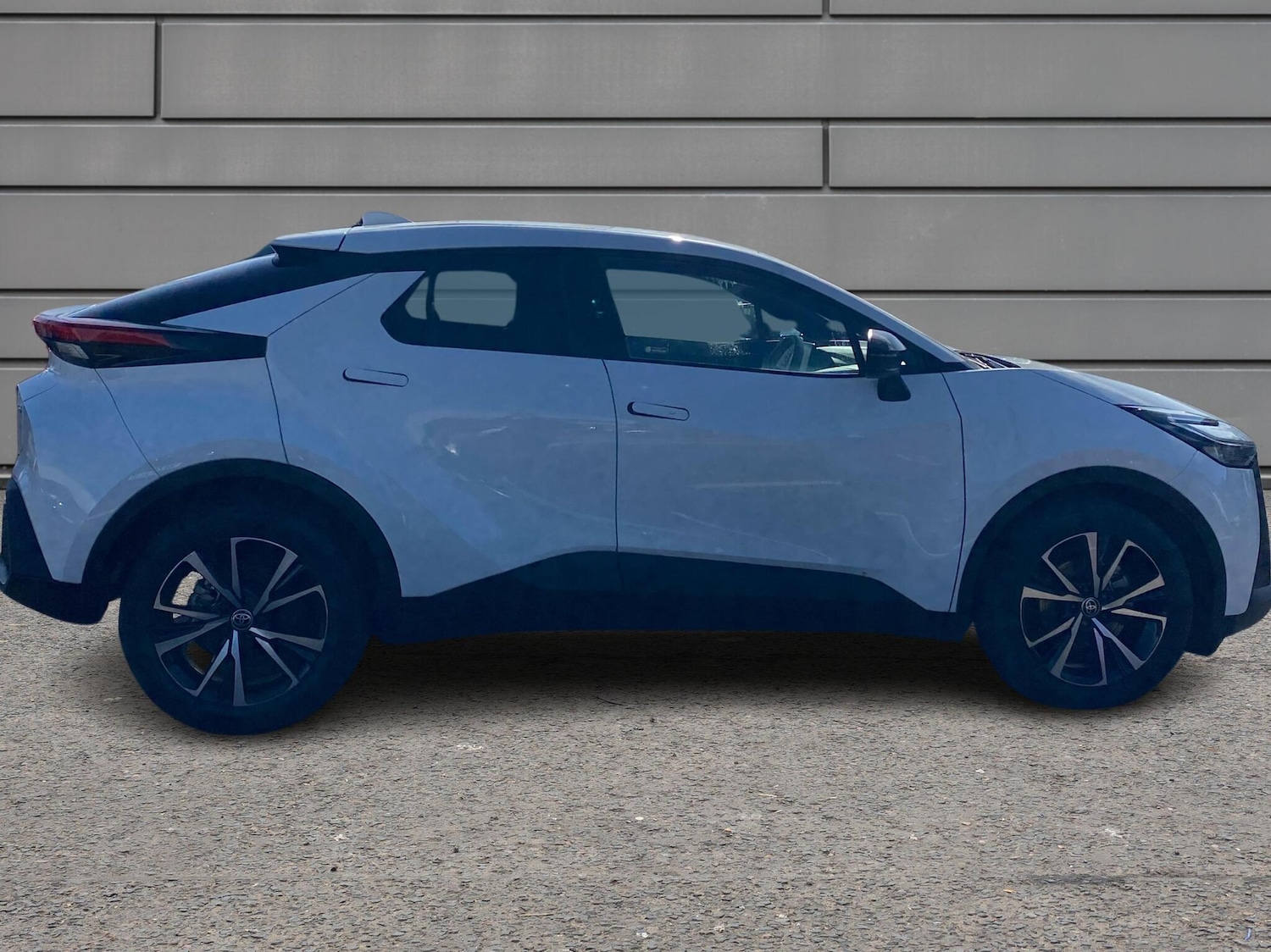 Used Toyota C-HR 2024 for sale - 76111286: Photo 16
