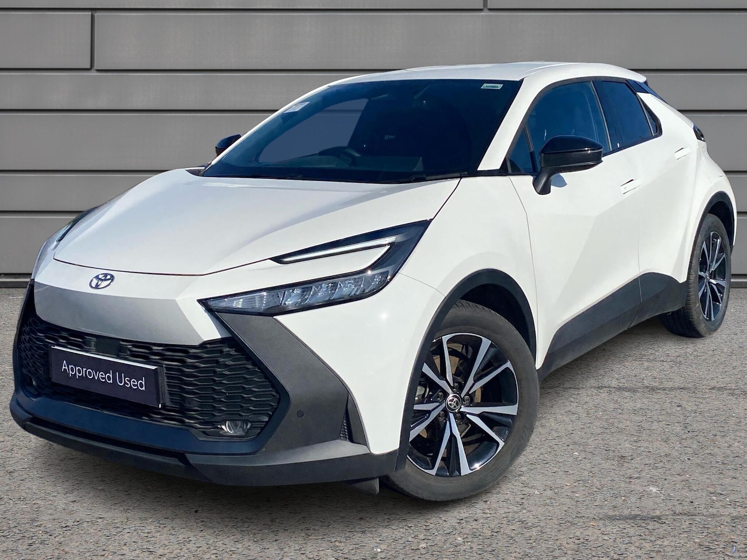 Used Toyota C-HR 2024 for sale - 76111286: Photo 3