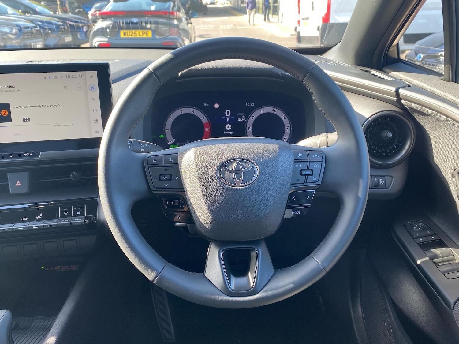 Used Toyota C-HR 2024 for sale - 76111286: Photo 6