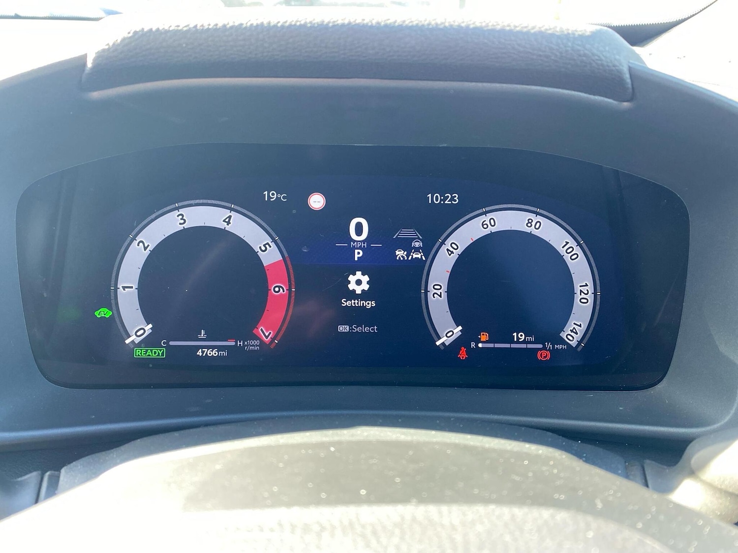 Used Toyota C-HR 2024 for sale - 76111286: Photo 9