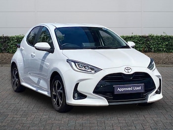 Used Toyota Yaris 2024 for sale - 79063629: Photo