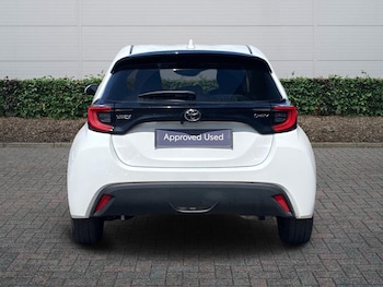 Used Toyota Yaris 2024 for sale - 79063629: Photo