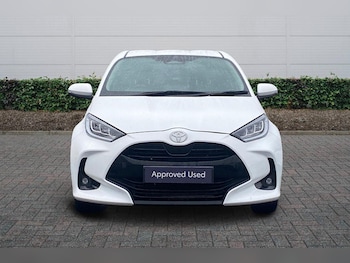 Used Toyota Yaris 2024 for sale - 77307078: Photo