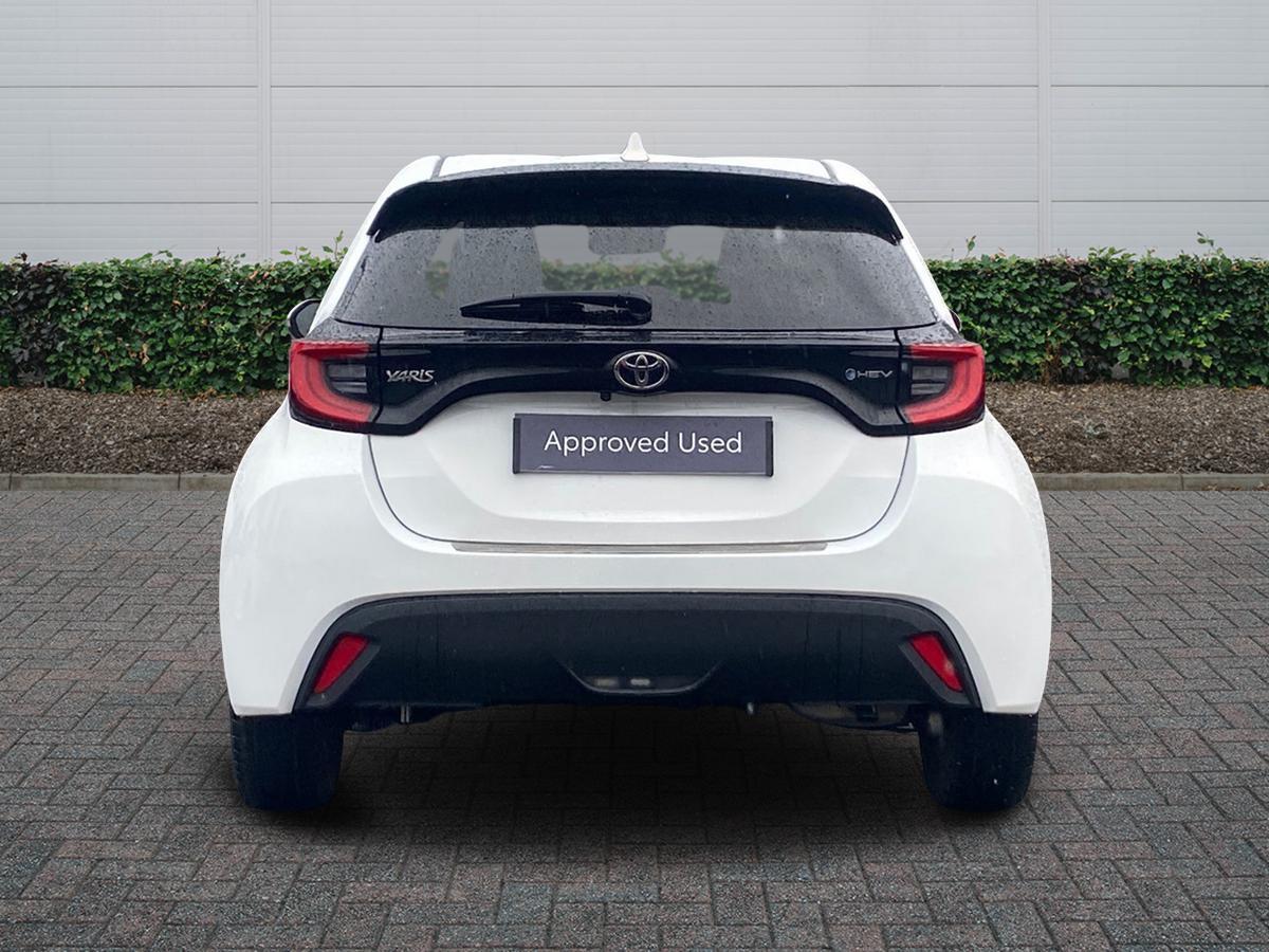 Used Toyota Yaris 2024 for sale - 77307078: Photo 4