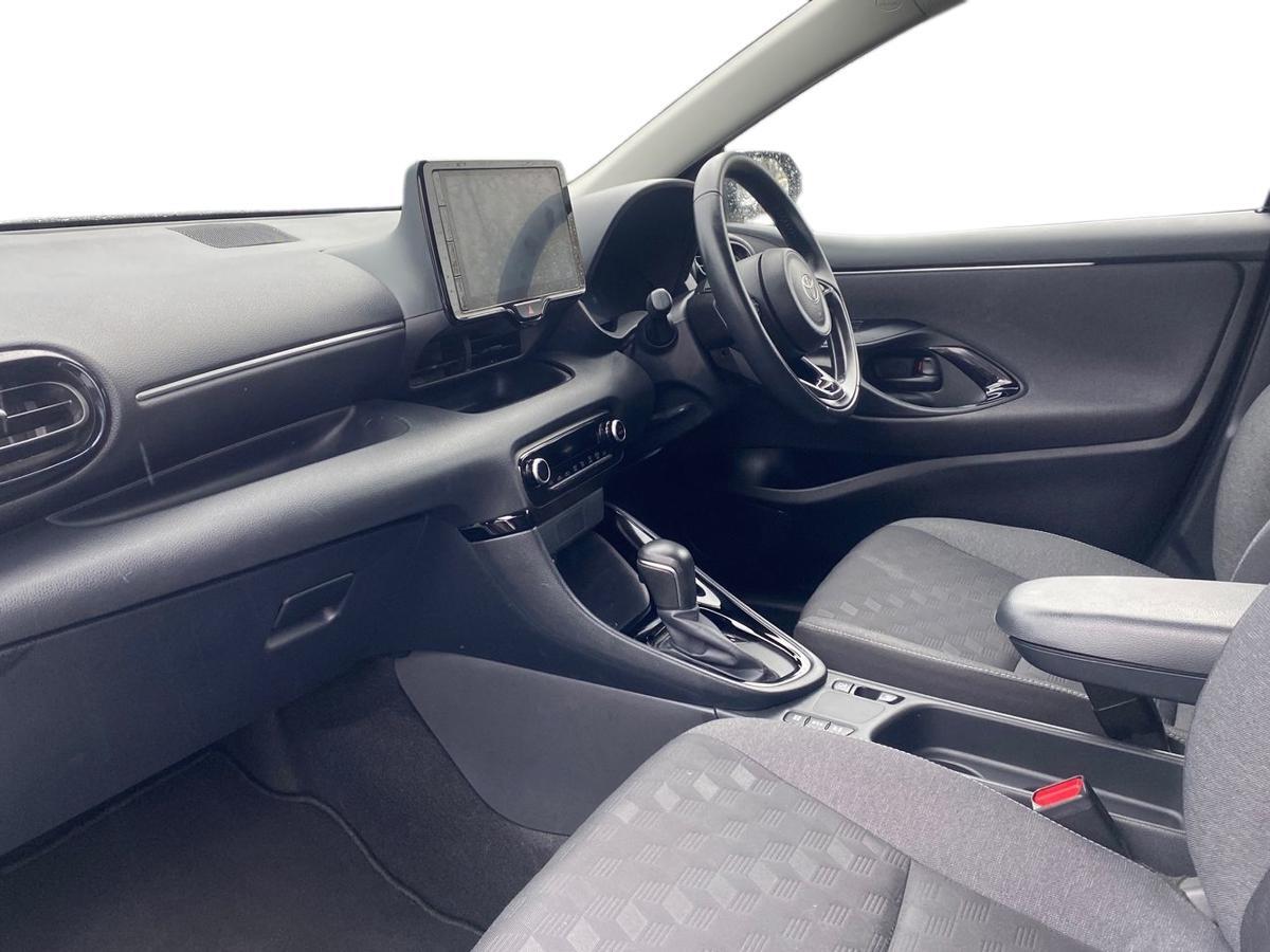 Used Toyota Yaris 2024 for sale - 77307078: Photo 7