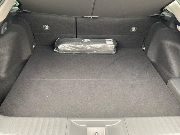 Used Toyota Prius 2024 for sale - 76110837: Photo 14