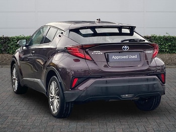 Used Toyota C-HR 2023 for sale - 77539405: Photo