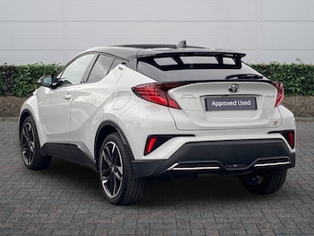 Used Toyota C-HR 2023 for sale - 78336255: Photo